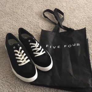 Five four black men’s shoes